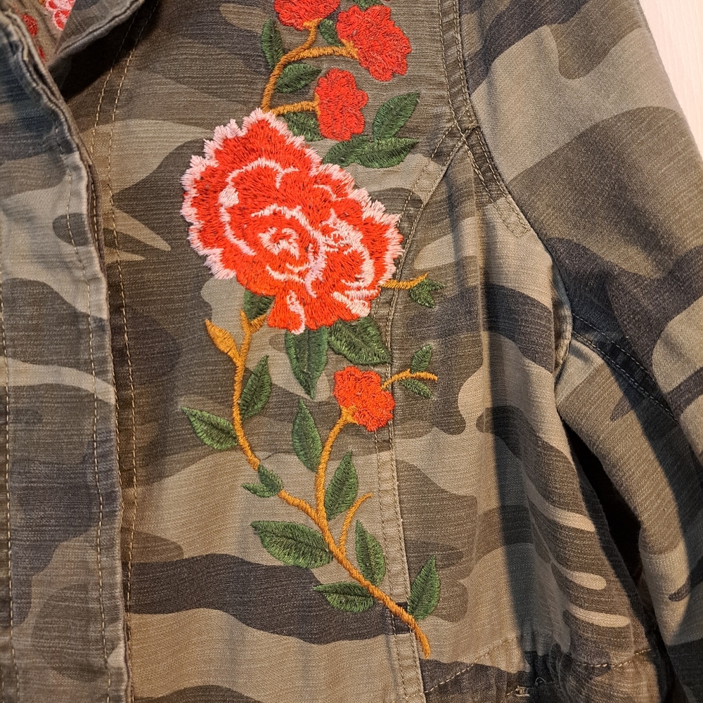 Torrid jacket in size 0. - Picture 6 of 16
